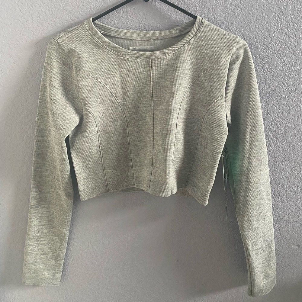 Seamless Cropped workout long sleeve top